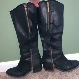 Donald Pliner Devi 3 Boots Size 5.5